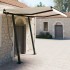 Toldo automático retráctil con postes color crema 3,5x2,5