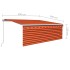 Toldo retráctil manual con persiana y LED naranja y marrón